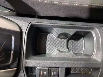 volkswagen-t-roc-advance-1-0-tsi-85kw-115cv-21 Thumbnail