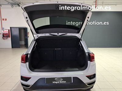volkswagen-t-roc-advance-1-0-tsi-85kw-115cv-29 Thumbnail