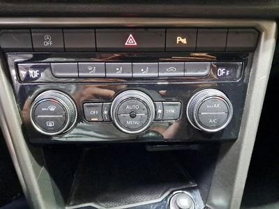 volkswagen-t-roc-advance-1-0-tsi-85kw-115cv-16 Thumbnail