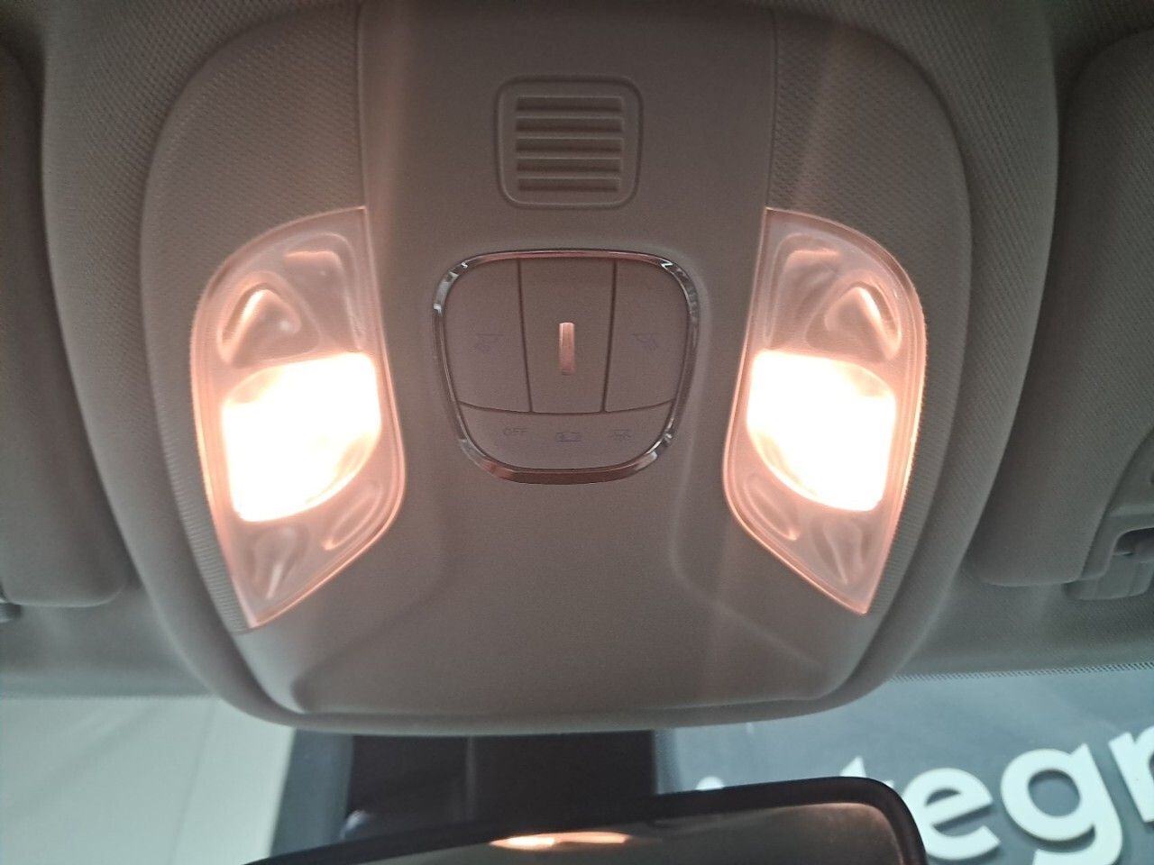 Jeep Compass 1.3 Gse T4 96kW(130CV) Night Eag. MT FWD - foto 19