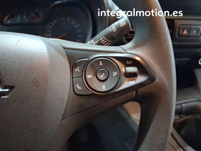 opel-combo-1-5-td-75kw-business-edition-plus-l-n1-12 Thumbnail