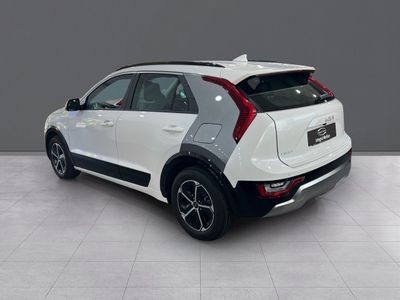kia-niro-1-6-gdi-hev-104kw-141cv-drive-3 Thumbnail