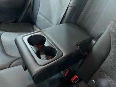 kia-niro-1-6-gdi-hev-104kw-141cv-drive-21 Thumbnail