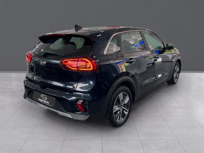 kia-niro-1-6-gdi-hev-104kw-141cv-drive-4 Thumbnail
