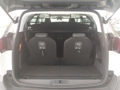 peugeot-5008-gt-line-bluehdi-96kw-130cv-s-s-eat8-29 Thumbnail