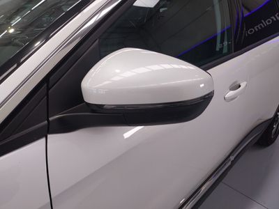 peugeot-5008-gt-line-bluehdi-96kw-130cv-s-s-eat8-30 Thumbnail
