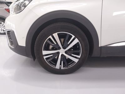 peugeot-5008-gt-line-bluehdi-96kw-130cv-s-s-eat8-28 Thumbnail