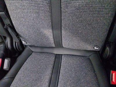 peugeot-5008-gt-line-bluehdi-96kw-130cv-s-s-eat8-22 Thumbnail