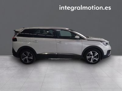 peugeot-5008-gt-line-bluehdi-96kw-130cv-s-s-eat8-25 Thumbnail