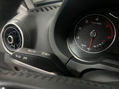 audi-a3-sportback-30-tdi-85kw-116cv-13 Thumbnail