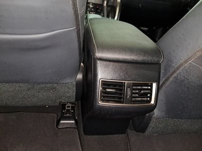 lexus-nx-2-5-300h-business-2wd-20 Thumbnail