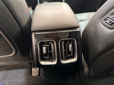 kia-sorento-1-6-t-gdi-phev-black-edition-4x4-7pl-20 Thumbnail