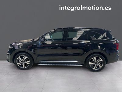 kia-sorento-1-6-t-gdi-phev-black-edition-4x4-7pl-23 Thumbnail