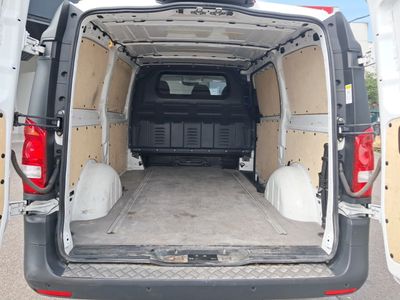 mercedes-vito-119-cdi-6t-base-rwd-largo-190cv-5 Thumbnail