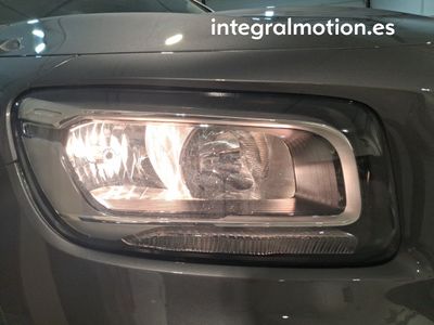 mercedes-clase-glb-180d-business-solution-26 Thumbnail