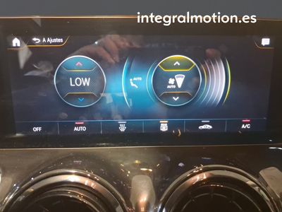 mercedes-clase-glb-180d-business-solution-16 Thumbnail