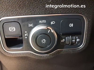 mercedes-clase-glb-180d-business-solution-13 Thumbnail