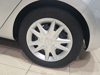 ford-fiesta-1-1-ti-vct-55kw-75cv-trend-5p-28 Thumbnail
