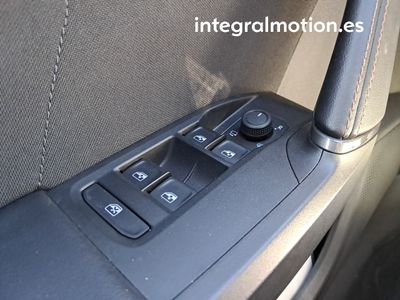 cupra-le-n-sp-1-5-tsi-e-hybrid-150w-204cv-dsg-32 Thumbnail
