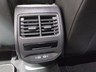 cupra-le-n-sp-1-5-tsi-e-hybrid-150w-204cv-dsg-20 Thumbnail