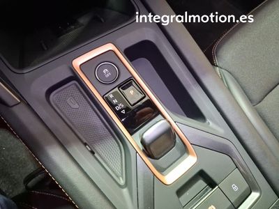 cupra-le-n-sp-1-5-tsi-e-hybrid-150w-204cv-dsg-17 Thumbnail