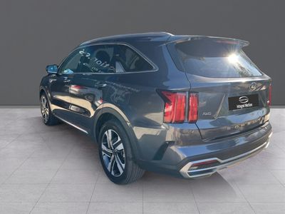 kia-sorento-1-6-t-gdi-phev-emotion-4x4-7pl-p-luxury-3 Thumbnail