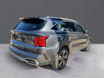 kia-sorento-1-6-t-gdi-phev-emotion-4x4-7pl-p-luxury-4 Thumbnail