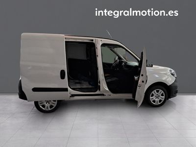 fiat-dobl-1-3-mtj-furgon-95cv-15 Thumbnail