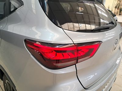 mg-zs-1-5-luxury-27 Thumbnail