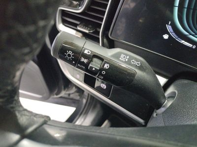 kia-sportage-1-6-t-gdi-mhev-110kw-150cv-drive-4x2-13 Thumbnail