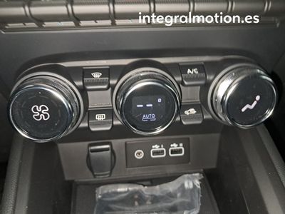 mitsubishi-colt-100t-kaiteki-16 Thumbnail