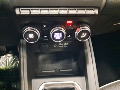 mitsubishi-colt-100t-kaiteki-16 Thumbnail