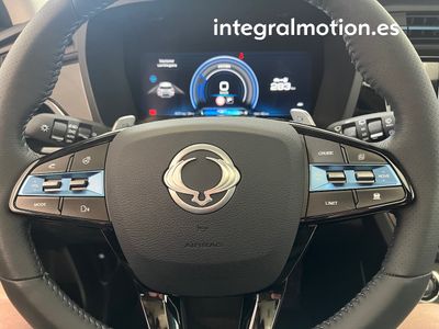 ssangyong-korando-e-motion-limited-auto-27 Thumbnail
