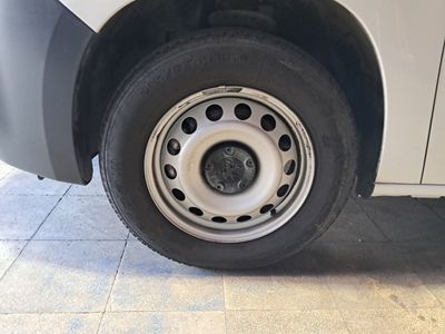 peugeot-partner-grip-l1-1-5-hdi-100cv-bvm5-18 Thumbnail