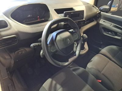peugeot-partner-grip-l1-1-5-hdi-100cv-bvm5-7 Thumbnail