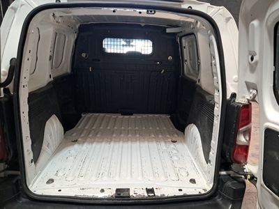 peugeot-partner-grip-l1-1-5-hdi-100cv-bvm5-5 Thumbnail