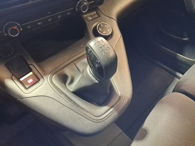 peugeot-partner-grip-l1-1-5-hdi-100cv-bvm5-11 Thumbnail