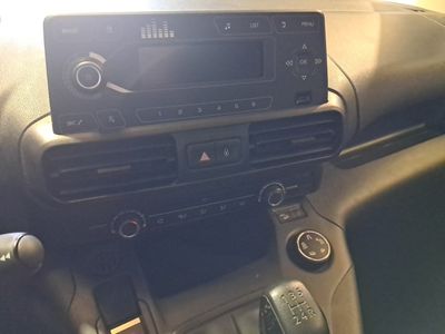peugeot-partner-grip-l1-1-5-hdi-100cv-bvm5-10 Thumbnail