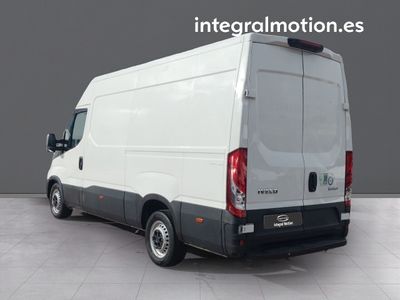 iveco-daily-2-3-td-35s-16-v-l3h2-12-m3-3 Thumbnail