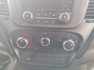 iveco-daily-2-3-td-35s-16-v-l3h2-12-m3-10 Thumbnail