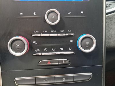 renault-sc-nic-zen-energy-dci-81kw-110cv-16 Thumbnail