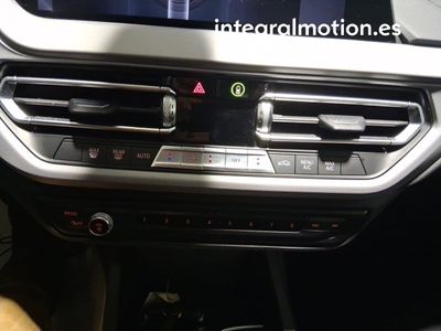 bmw-serie-1-118d-16 Thumbnail