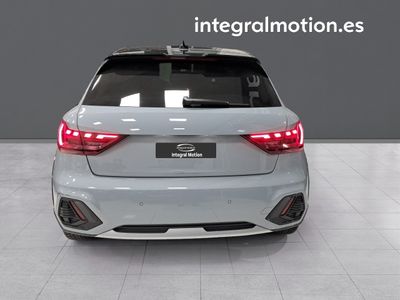 audi-a1-citycarver-black-line-35-tfsi-110kw-s-tr-24 Thumbnail