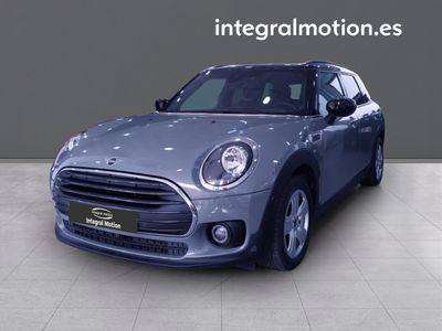mini-clubman-cooper-d-0