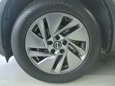 nissan-qashqai-dig-t-116kw-158cv-mhev-cvt-acenta-28 Thumbnail