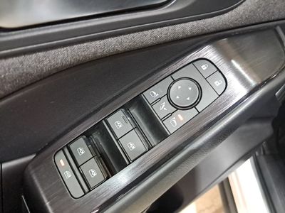 nissan-qashqai-dig-t-116kw-158cv-mhev-cvt-acenta-32 Thumbnail