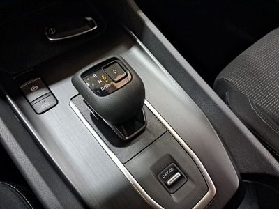 nissan-qashqai-dig-t-116kw-158cv-mhev-cvt-acenta-17 Thumbnail