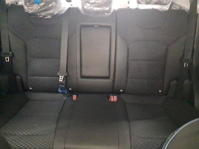 kgm-korando-e-motion-limited-auto-19 Thumbnail