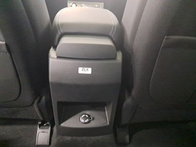 kgm-korando-e-motion-limited-auto-20 Thumbnail