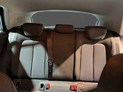 audi-q2-adrenalin-30-tfsi-81kw-110cv-19 Thumbnail